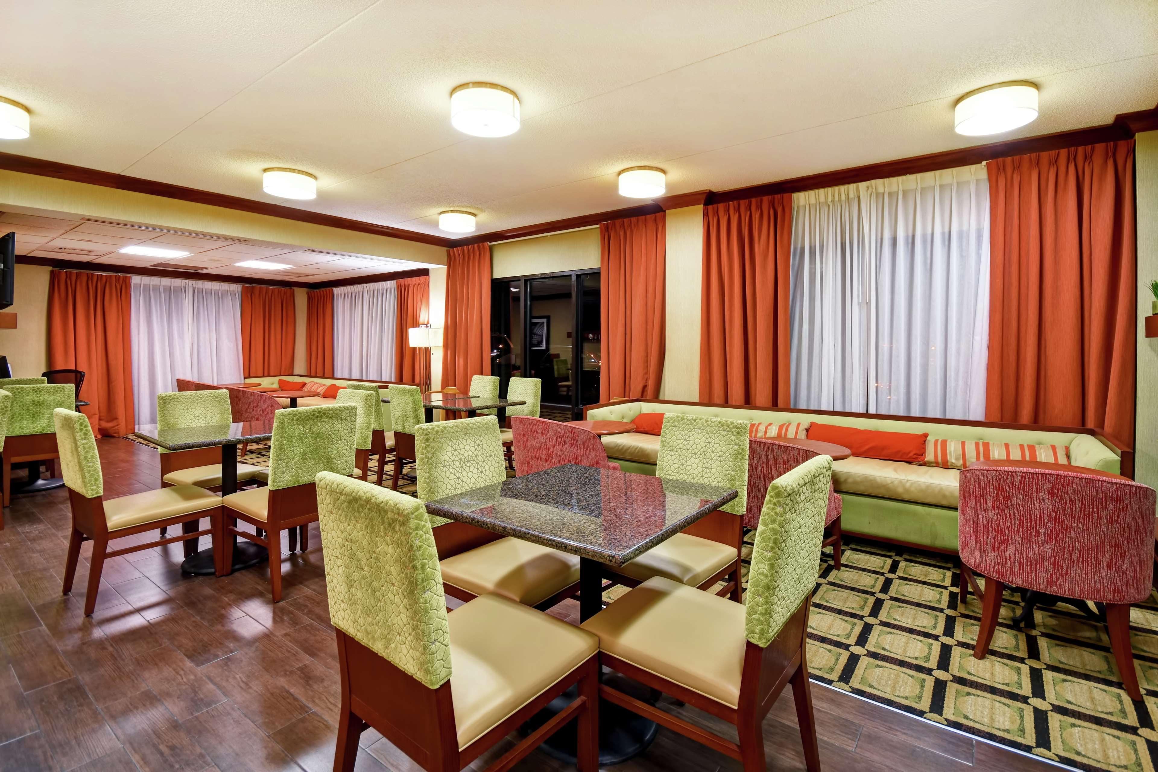 Hampton Inn St. Louis - Westport Maryland Heights Εξωτερικό φωτογραφία